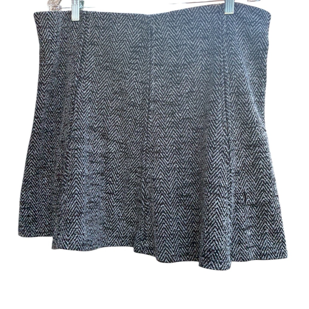 LOFT Herringbone A Line Skirt Size L Black White Classic Work Office
